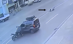 Elazığ’da Şok Kaza! Motosiklet Yolcusu Havaya Uçtu, Üç Takla Attı! İşte O Anlar Kamerada – Ağır Yaralılar Var!