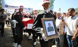 Görev Başındayken Trafik Kazasında Hayatını Kaybeden Uzman Çavuş, Memleketinde Gözyaşlarıyla Son Yolculuğuna Uğurlandı