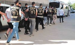 Antalya Polisi Suç Örgütünü Çökertti! Eş Zamanlı Operasyonla 7 Şüpheli Yakalandı, 2 Tutuklandı