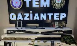 Son dakika! Gaziantep’te DEAŞ ve El Kaide operasyonu: 7 tutuklama, evlerden silah ve dijital materyal çıktı