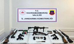 Kahramanmaraş Onikişubat’ta Jandarma Baskını: Çok Sayıda Silah ve Mühimmat Ele Geçirildi, 2 Kişi Tutuklandı