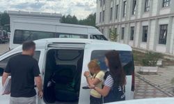 "114 Suç Kaydıyla Yine Sahnedeydi: Kocaeli’de Ev Soyuldu, Ziynet Eşyaları Çalındı – Şüpheliler Farklı Şehirlerde Kıskıvrak Yakalandı!"