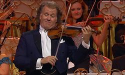 André Rieu İstanbul’da “Hatırla Sevgili” ile Kültürleri Nasıl Buluşturdu?
