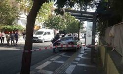 Şanlıurfa’da Feci Kaza: Otomobil Durakta Bekleyen Öğrencilere Çarptı, 8 Yaşındaki Kız Hayatını Kaybetti 3 Kişi Yaralandı