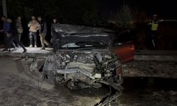 Diyarbakır’da dur ihtarına uymayan araç ortalığı karıştırdı: Sur’da meydana gelen kazada 7 yaralı