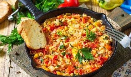 Menemeni Lezzetli Yapan Oran Nedir? Vedat Milor’un Yeni Tartışması Ne Diyor?