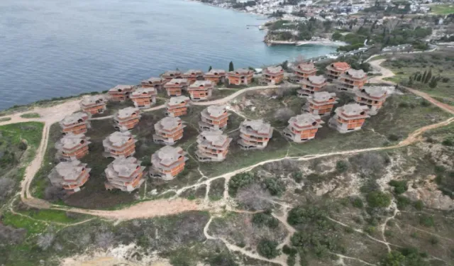 28 Yıldır İnşaat Halinde Duran Villalar, Merak Uyandırdı