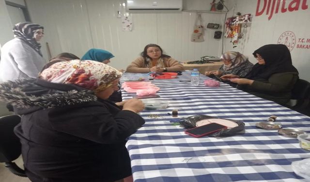 Besni’de kadın girişimcilere teşvik eğitimi verildi