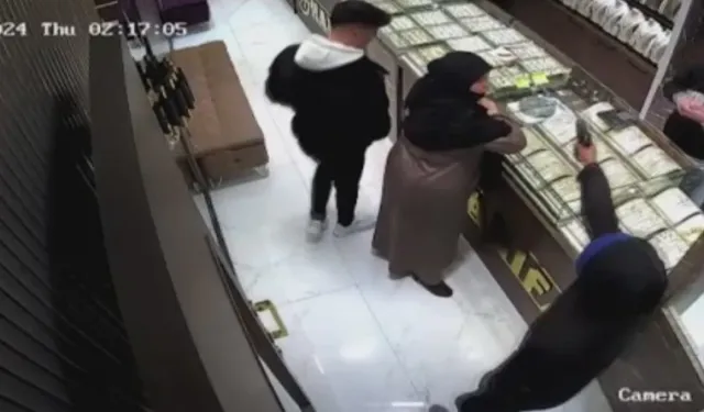 Esenyurt'ta Silahlı Saldırgan Kuyumcuyu Soydu: Yaralı Hastaneye Kaldırıldı