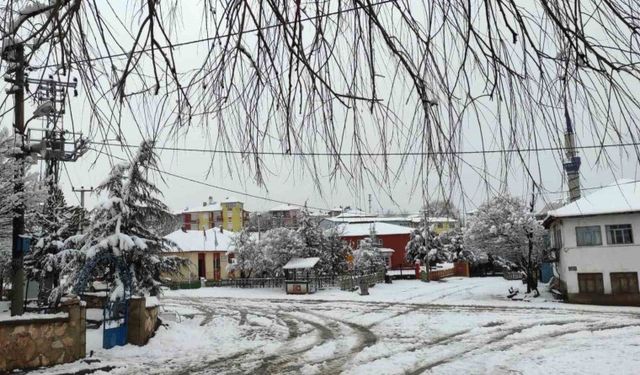 Hisarcık’ta kar yok, Karbasan köyünde kar kalınlığı 15 santimetre