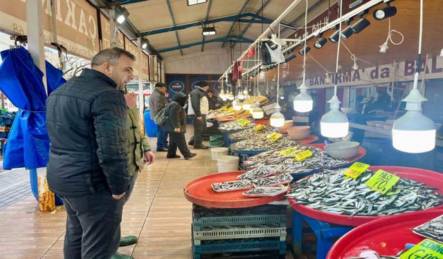 Marmara’daki fırtına balık fiyatlarını etkiledi
