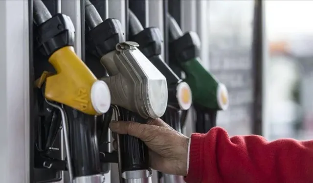 AKARYAKITA PEŞ PEŞE ZAMLAR! Benzinden sonra Motorin de zamlandı! 26 Mart 2025 güncel akaryakıt fiyatları açıklandı
