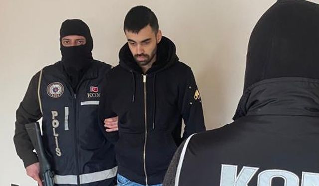 İnterpol'de Kırmızı Bültenle Aranan Zanlı İzmir'de Yakalandı