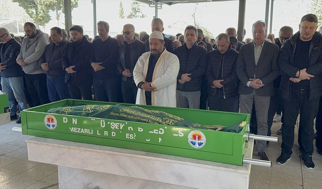 Adana'da eski eşinin öldürdüğü Feray Balkan'ın cenazesi defnedildi