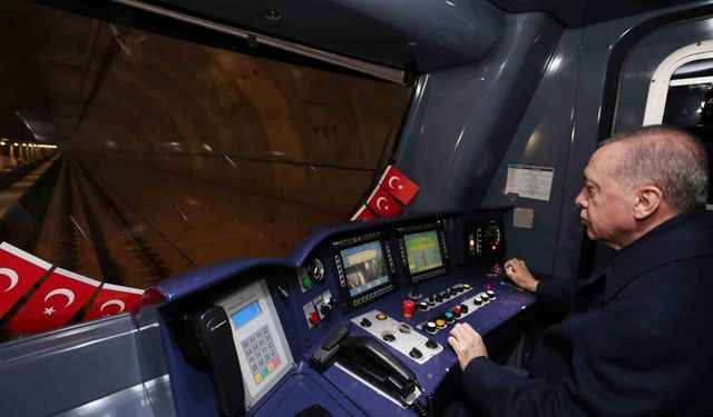 Cumhurbaşkanı Erdoğan İstanbul’da yeni metro hattının test sürüşünü yaptı