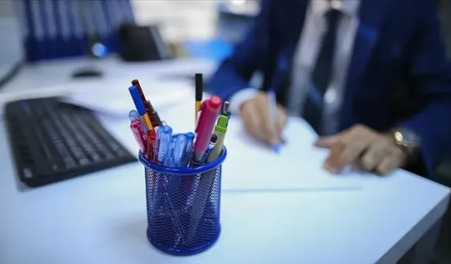 KAMU İŞÇİSİ TOPLU SÖZLEŞME ZAMMI GÜNCEL DURUM: Kamu Kurumlarında Çalışan 600 Bin İşçiye Zam Ne Zaman Gelecek? Toplu Sözleşme Artış Oranı Açıklandı mı, Ne Zaman Belli Olacak?