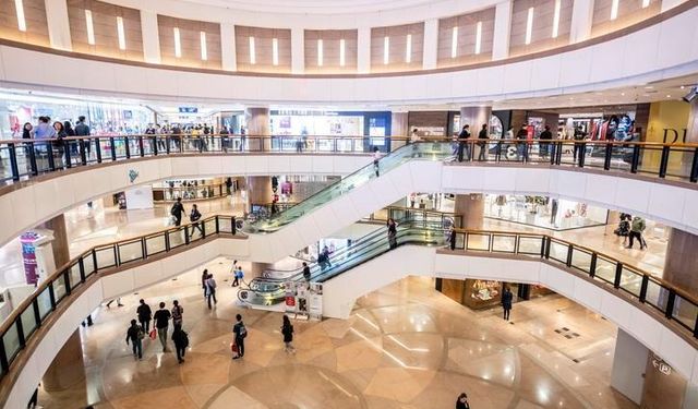 Bayramın İlk Gününde AVM’ler Kaçta Açılıyor, Kaçta Kapanıyor? 2025 Bayram Tatilinde Alışveriş Merkezlerinin Çalışma Saatleri Nasıl Olacak?