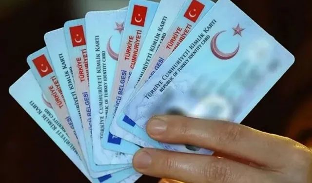 Ehliyet Yenileme Başvurusu Nereden, Nasıl Yapılır? 2025 Yılı İçin Gerekli Evraklar, Sağlık Raporu Alma Süreci ve NVİ Uyarısı Hakkında Bilmeniz Gereken Her Şey