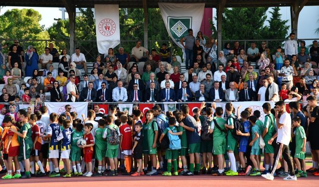 Osmaniye'de 'Yaz Spor Okulları' Açılışında Spor Şöleni! Genç Sporcuların Nefes Kesen Gösterileri!