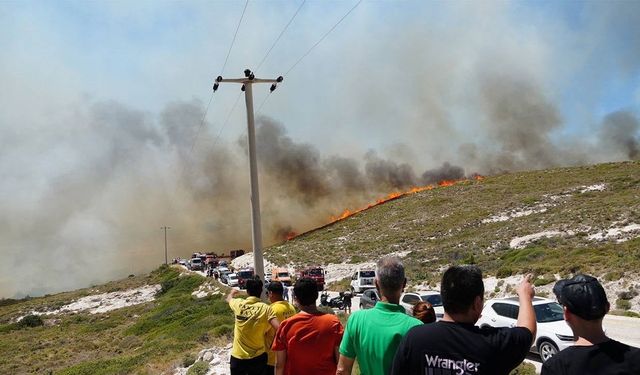 Izmir Çeşme'deki Yangın Faciası: 3 can kaybı Soruşturma Başladı, Güvenlik Önlemleri Artırılıyor"
