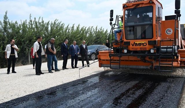 Osmaniye'de Köy Yolları Yenilendi Düziçi'nde Ulaşım Kolaylaştı: Köy Grup Yolu Yenileme Çalışmaları Tamamlanıyor