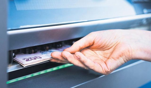 Hangi Banka Ne Kadar Emekli Promosyonu Veriyor? Nisan 2025 SSK ve Bağ-Kur Emeklilerine Özel Güncel Banka Kampanyaları ve Promosyon Miktarları
