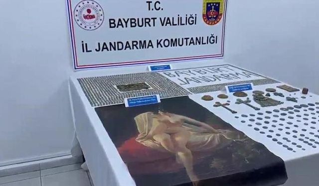 Jandarma Operasyonunda Picasso’ya Ait Olduğu Öne Sürülen Tablo ve 3.250 Tarihi Sikke Bayburt’ta Ele Geçirildi