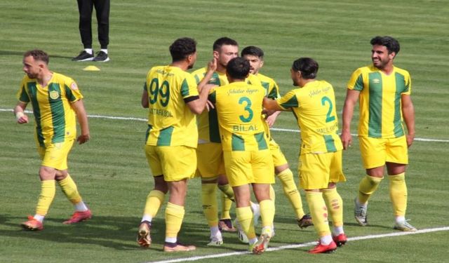 Osmaniyespor FK, Uzatmalarda 1922 Konyaspor'u 3-2 Yenerek 6. Sıraya Yükseldi, Play-Off Potasına Girdi!