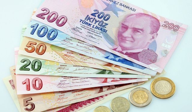 Rüyada Para Saklamak Güven Eksikliğini mi, Yoksa Bir Sırrı mı Gösteriyor?