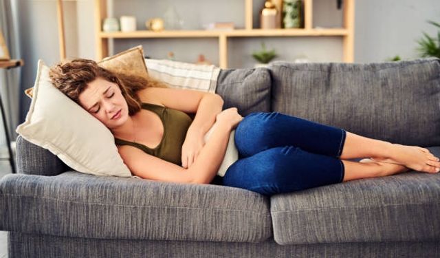 KADINLAR BU SESSİZ TEHLİKELİNİN FARKINDA MI? Endometriozis Nedir? Yoksa Çikolata Kisti Mi?