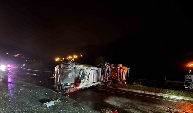 Osmaniye Bahçe’de Mazot Yüklü Tanker Devrildi! Yağış Nedeniyle Meydana Gelen Kazada Sürücü Ağır Yaralandı