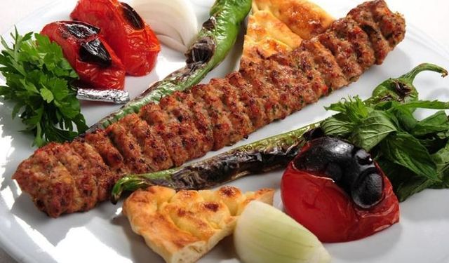 Adana Kebabınız Sürekli Şişten Düşüyor mu? Bu Yeni Yöntemle Sorunu Kökten Çözün!