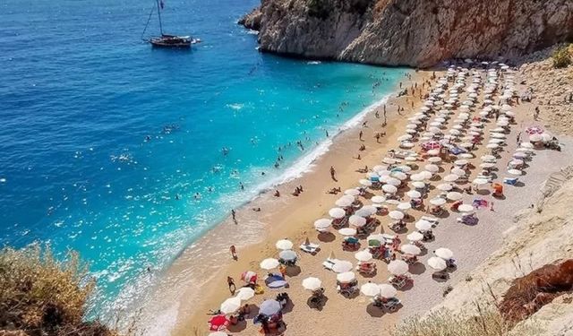 Güneş, Kum, Deniz... Ama Sadece Parası Olan İçin! Türkiye’de Tatilin Gerçek Yüzü