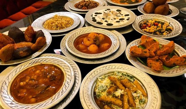 Rüyada Yemek Görmek Hangi Durumlarda Uyarı Niteliği Taşır?