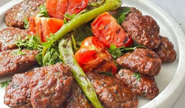 Evde Anne Köftesi Yapmak İsteyenler Ne Yapmalı? Adım Adım Tam Ölçülü Tarif Burada!