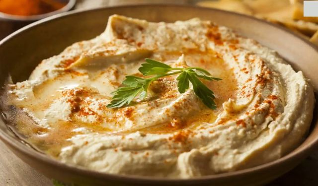ATAKYA USULÜ Ev Yapımı Humus Tarifi Neden Bu Kadar Popüler Oldu ve Gerçek Lezzeti Elde Etmenin Sırrı Hangi Geleneksel Aşamalarda Saklı?