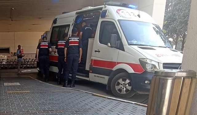 Bolu F Tipi Kapalı Cezaevinde Cinayet! Koğuş Arkadaşı Tarafından Öldürülen Mahkumun Cenazesi Hastaneye Kaldırıldı