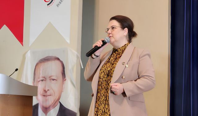 AK Parti Osmaniye Milletvekili Derya Yanık Leman Dergisini Şiddetle Kınadı: Peygamberimize Yapılan Saldırı Ne Mizah Ne Sanat, Bu Toplumu Hedef Alan Bir Provokasyondur