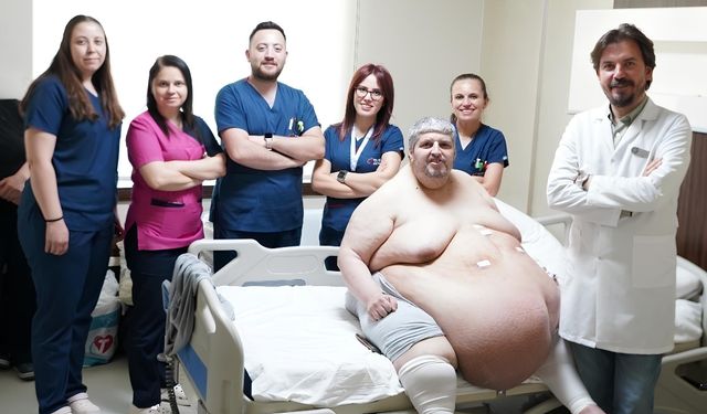 310 Kilo ile Ölümün Eşiğindeydi, Dualar Ediyordu: Tüp Mide Ameliyatıyla Mucize Gerçekleşti, Yeniden Ayağa Kalktı!
