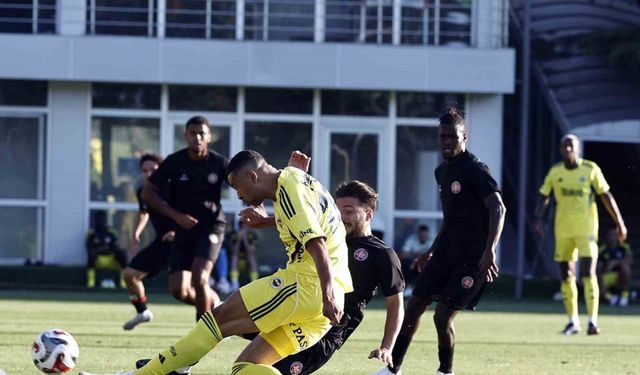 Fenerbahçe, Sezonun İlk Hazırlık Maçında Fatih Karagümrük ile 2-2 Berabere Kaldı: Goller Cengiz Ünder ve En-Nesyri’den Geldi