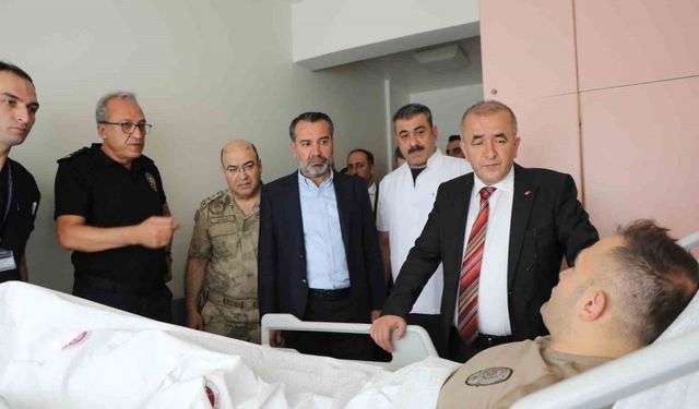 Elazığ'da Dehşet Dolu Sabah: Çevreye Rastgele Ateş Açan Silahlı Saldırgan Özel Harekat Polisi Yaraladı, Vurularak Etkisiz Hale Getirildi
