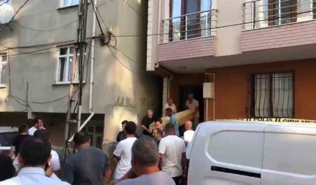 İstanbul Sancaktepe’de Aile Faciası! 28 Yaşındaki Genç, Anne ve Babasını Bıçaklayarak Katletti