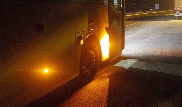 Sivas’ta Otoyol Üzerinde Feci Ölüm: Kimliği Belirlenemeyen Kadın Yaya Otobüs Çarpmasıyla Hayatını Kaybetti