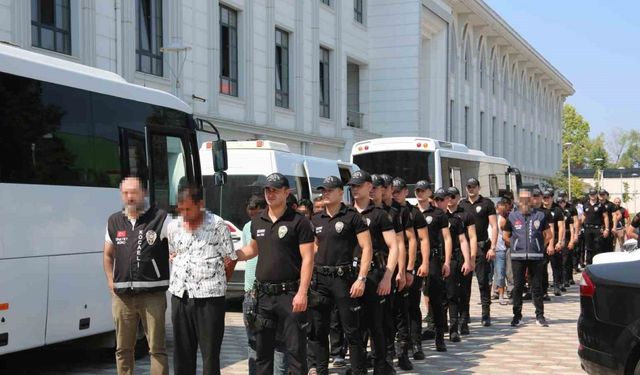 İzmit’te İki Aile Arasında Sokakta Silahlar Konuştu: Taşlı, Sopalı ve Demirli Kavga Can Kaybıyla Sonuçlandı