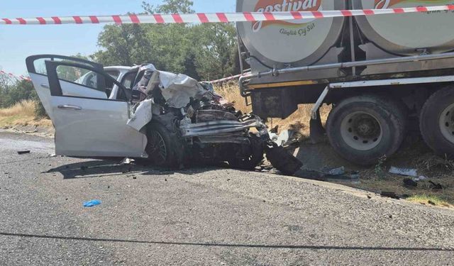 Tekirdağ’da Feci Kaza! Süt Kamyonu Ters Şeride Girdi, 4 Kişi Hayatını Kaybetti
