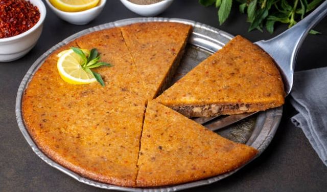 Hatay’ın Tepsi Oruk Lezzeti Neden Herkesin Sofrasında Olmalı?