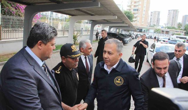 Ali Yerlikaya’dan zehir tacirlerine ağır darbe: 10 ilde 403 adrese baskın, 370 gözaltı