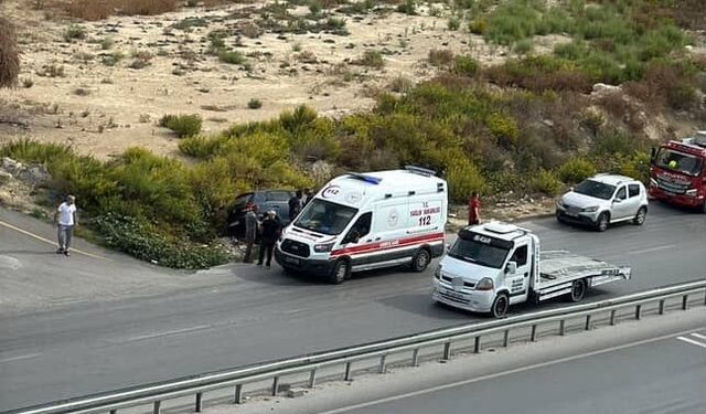 Mersin Tarsus’ta Şarampole Uçan Otomobilde Can Pazarı: Sabit Fidanoğlu Hayatını Kaybetti
