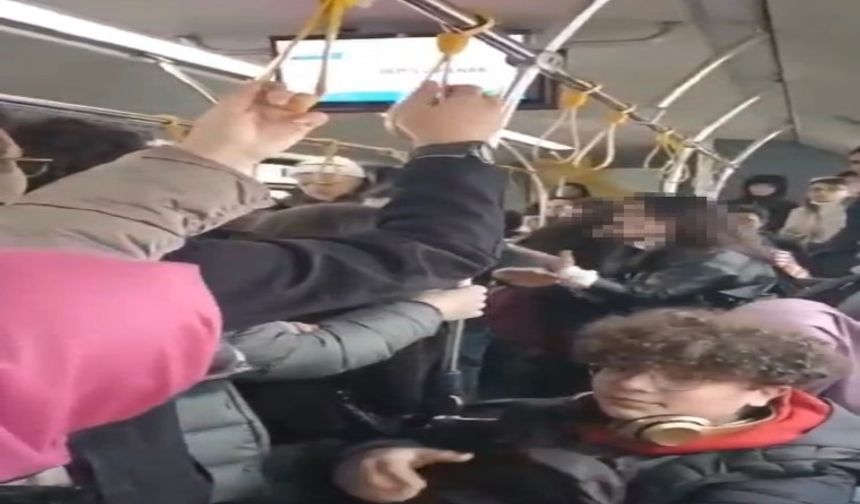 Sultanbeyli'de Otobüste Kadınlar Arasında Kavga