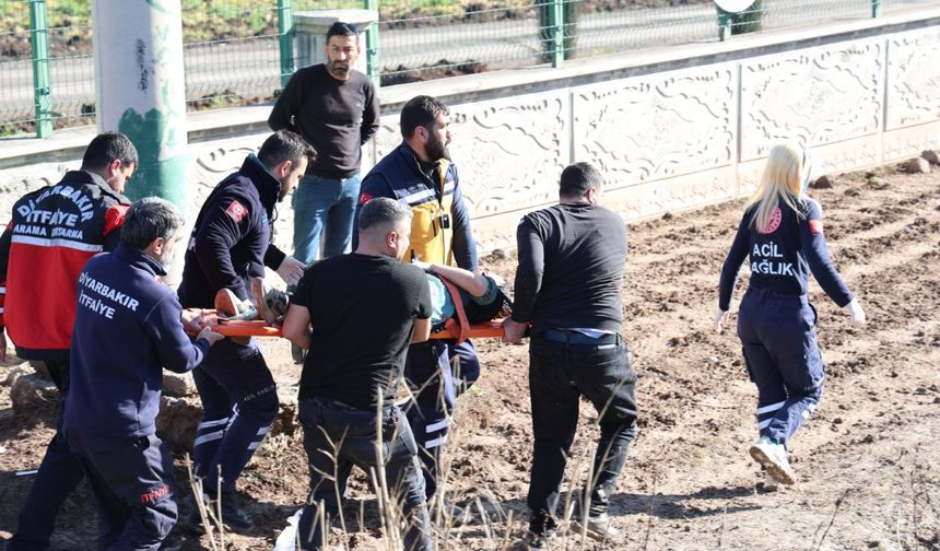 Diyarbakır'da Rehabilitasyon Servisi Takla Attı: 4'ü Çocuk 9 Yaralı
